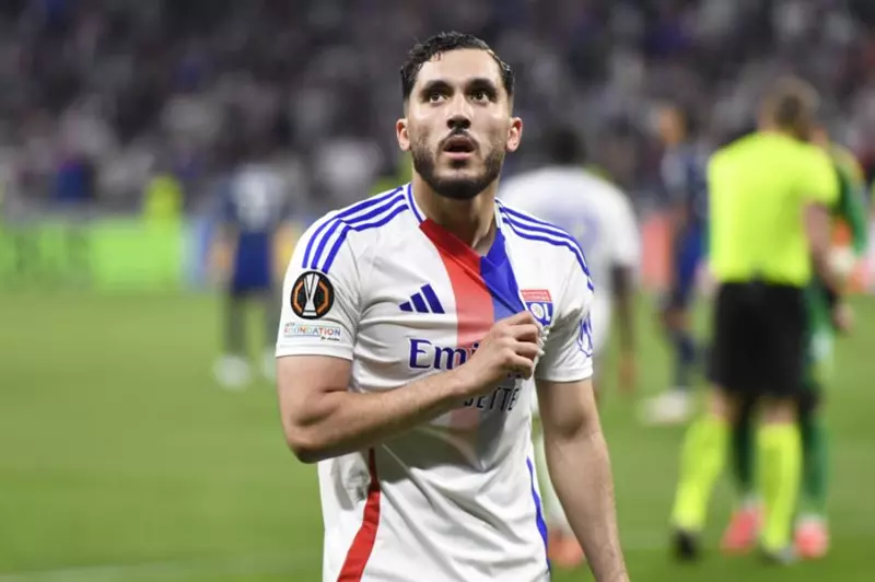 مانشستر سيتي يبرم اتفاقًا حصريًا مع ريان شرقي وفق تقارير موثوقة