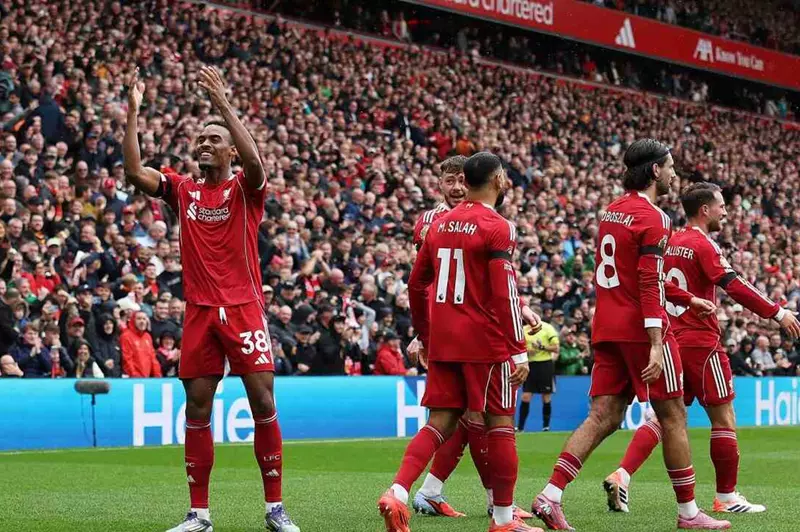 ريال مدريد يخطط لخطف بطل العالم من أنفيلد