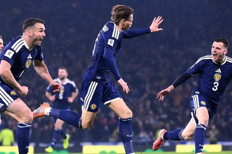 بلجيكا وسويسرا وإسكتلندا يعبرون إلى كأس العالم 2026